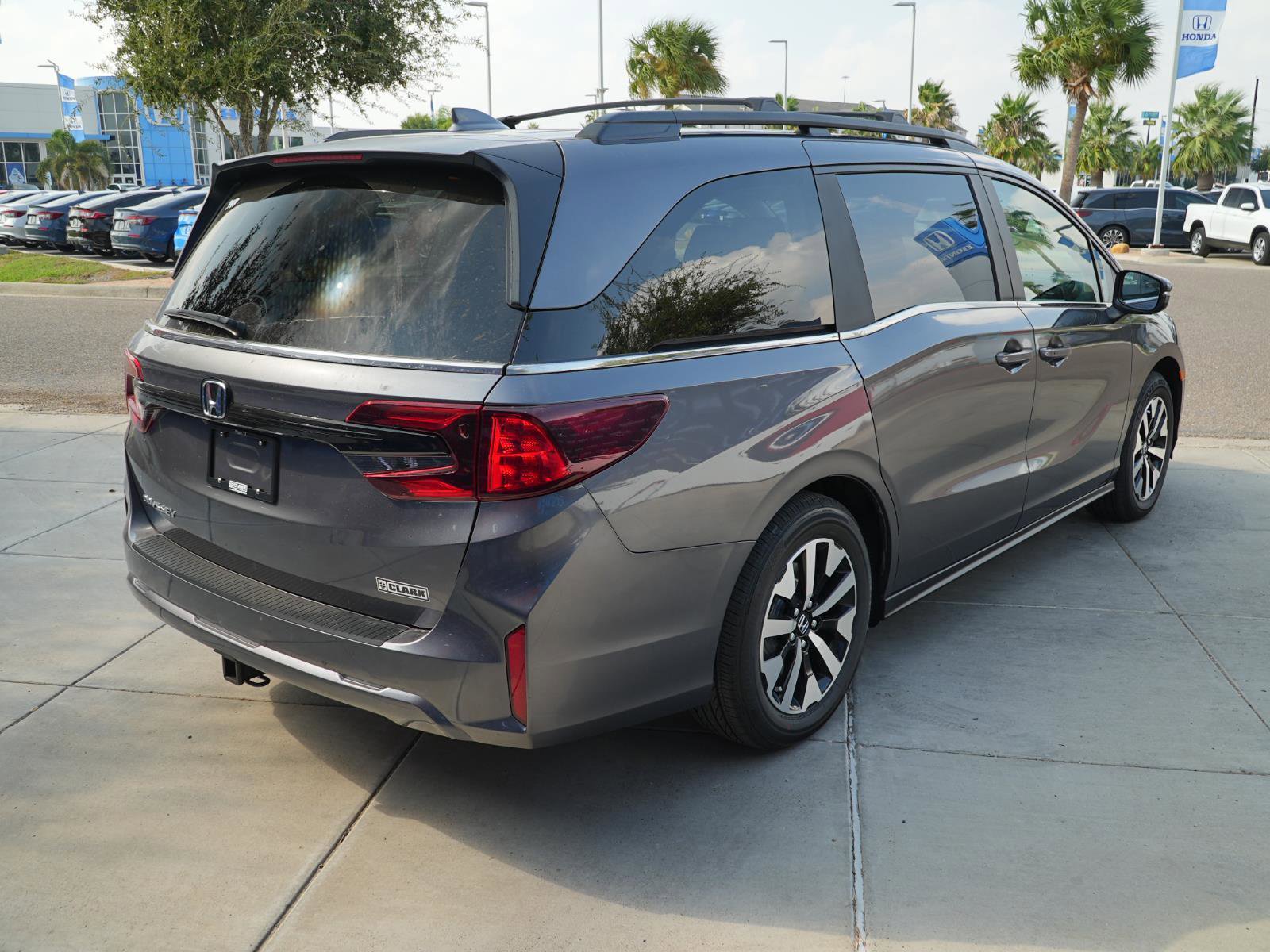 New 2026 Honda Odyssey EX-L image 5