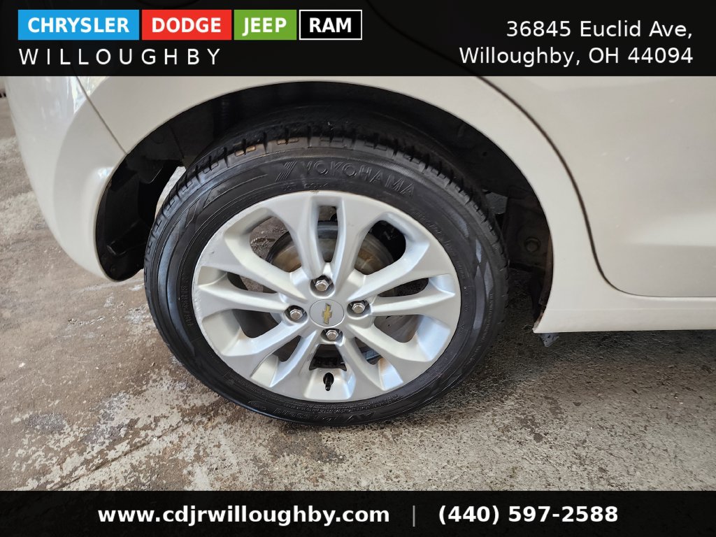 Used 2021 Chevrolet Spark LT FWD image 39
