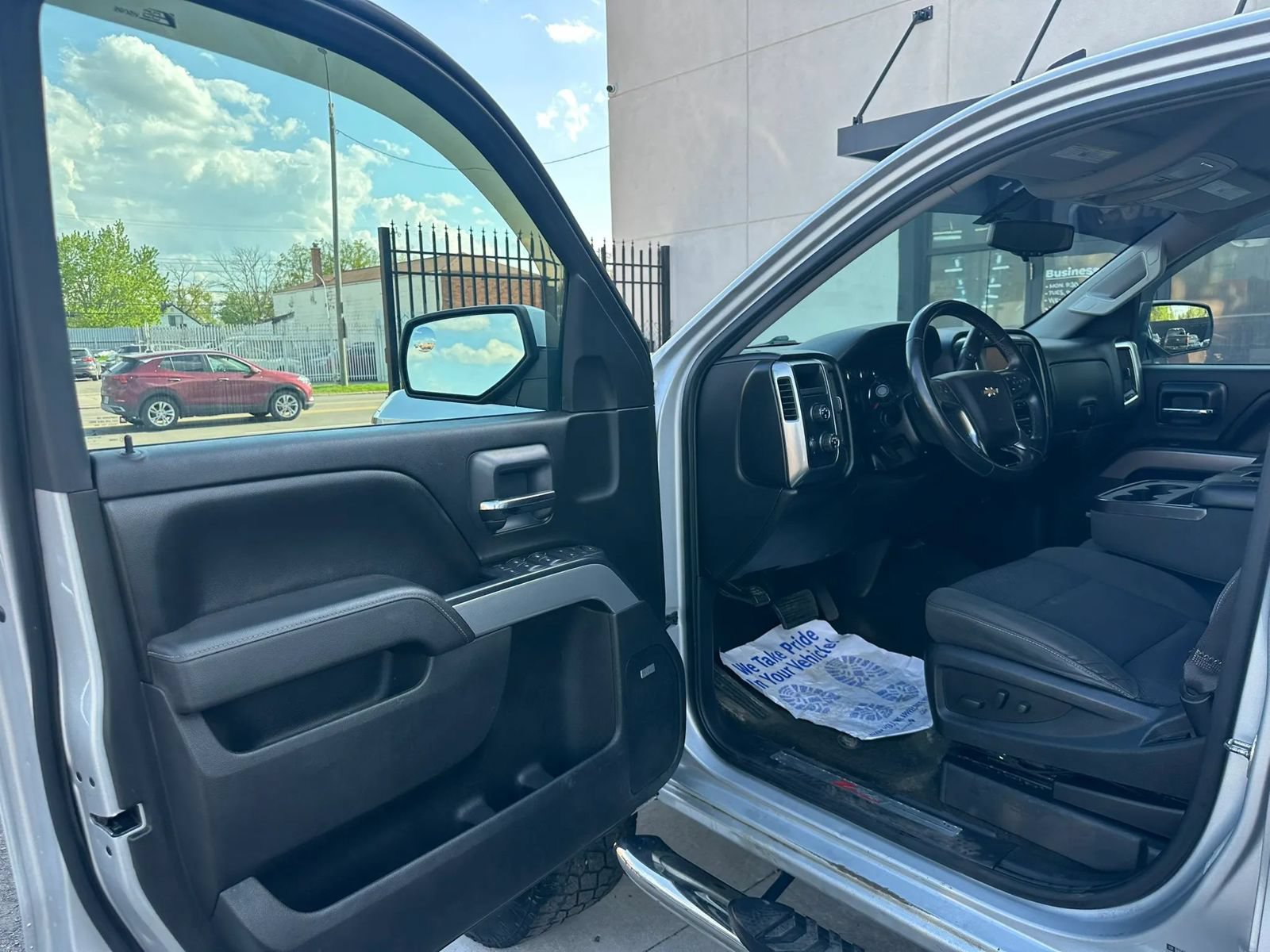 Used 2015 Chevrolet Silverado 1500 LT w/ All Star Edition AWD/4WD image 8