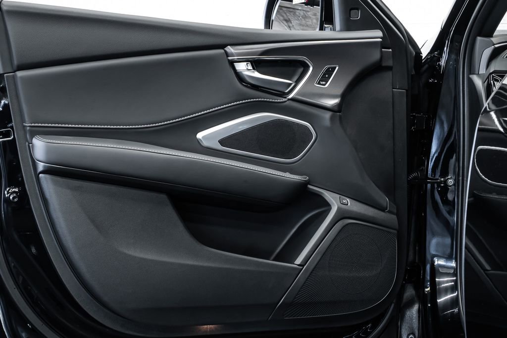 New 2026 Acura RDX SH-AWD image 9