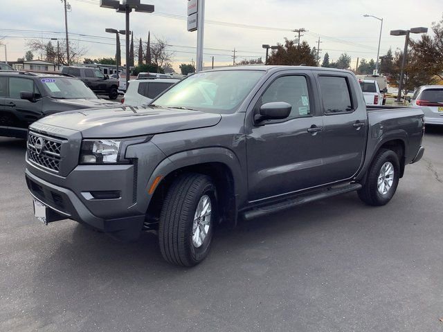 Used 2024 Nissan Frontier SV w/ Technology Package image 4