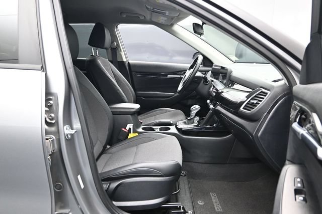 Used 2025 Kia Seltos S FWD image 23
