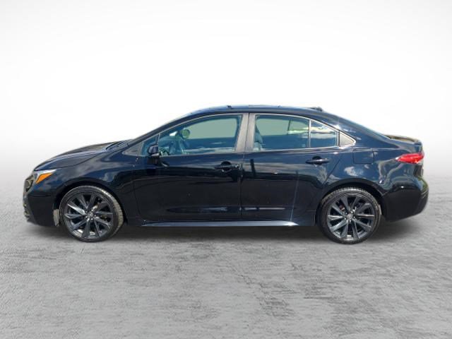 Used 2023 Toyota Corolla SE w/ SE Premium Package image 9