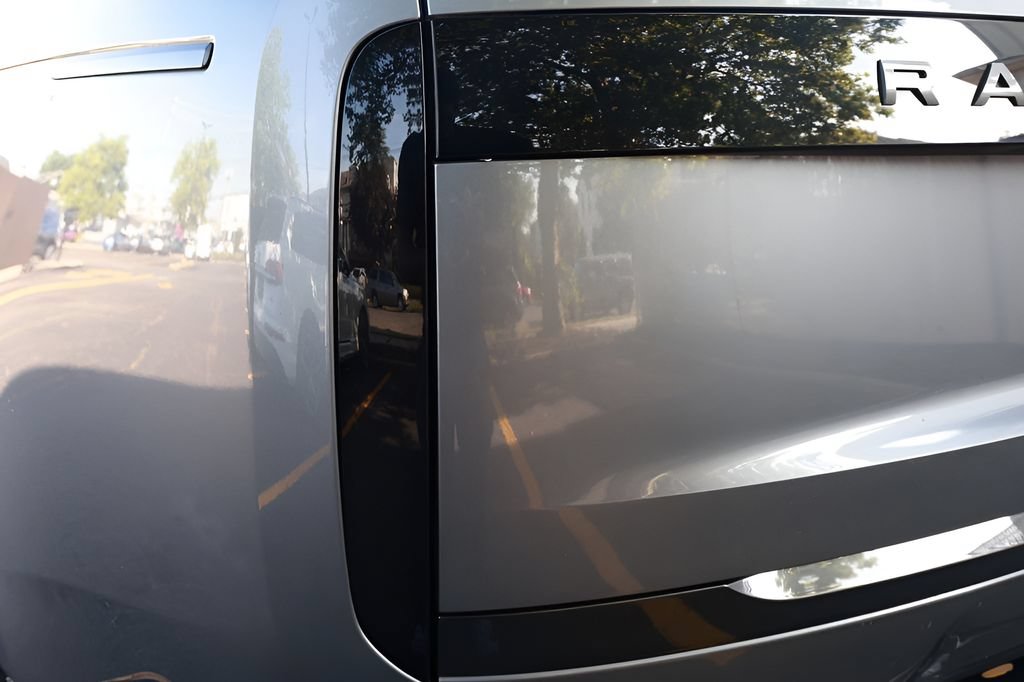 Used 2023 Land Rover Range Rover SE AWD/4WD image 29