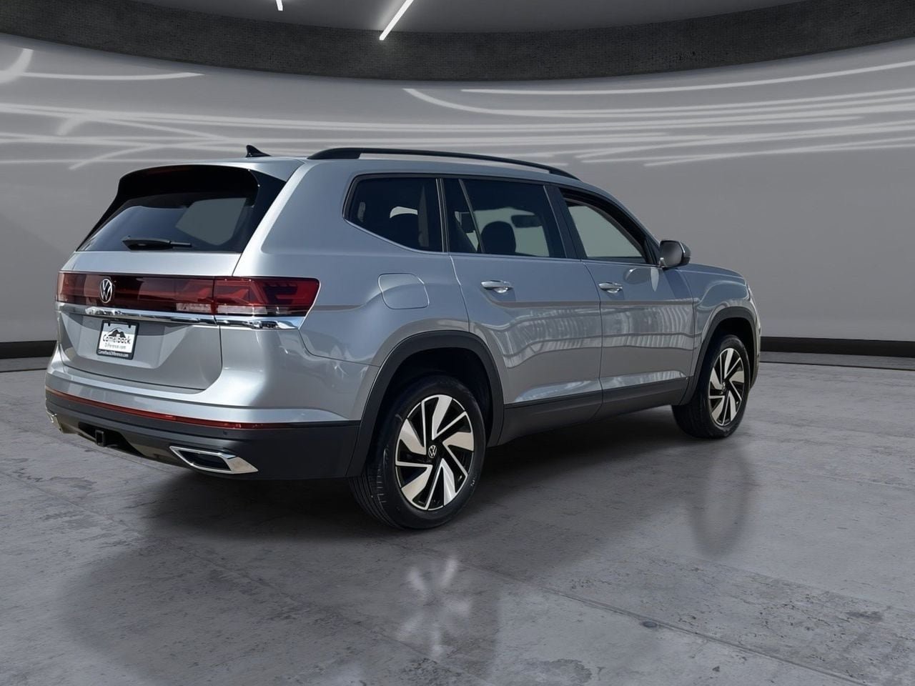 New 2026 Volkswagen Atlas SE FWD image 2
