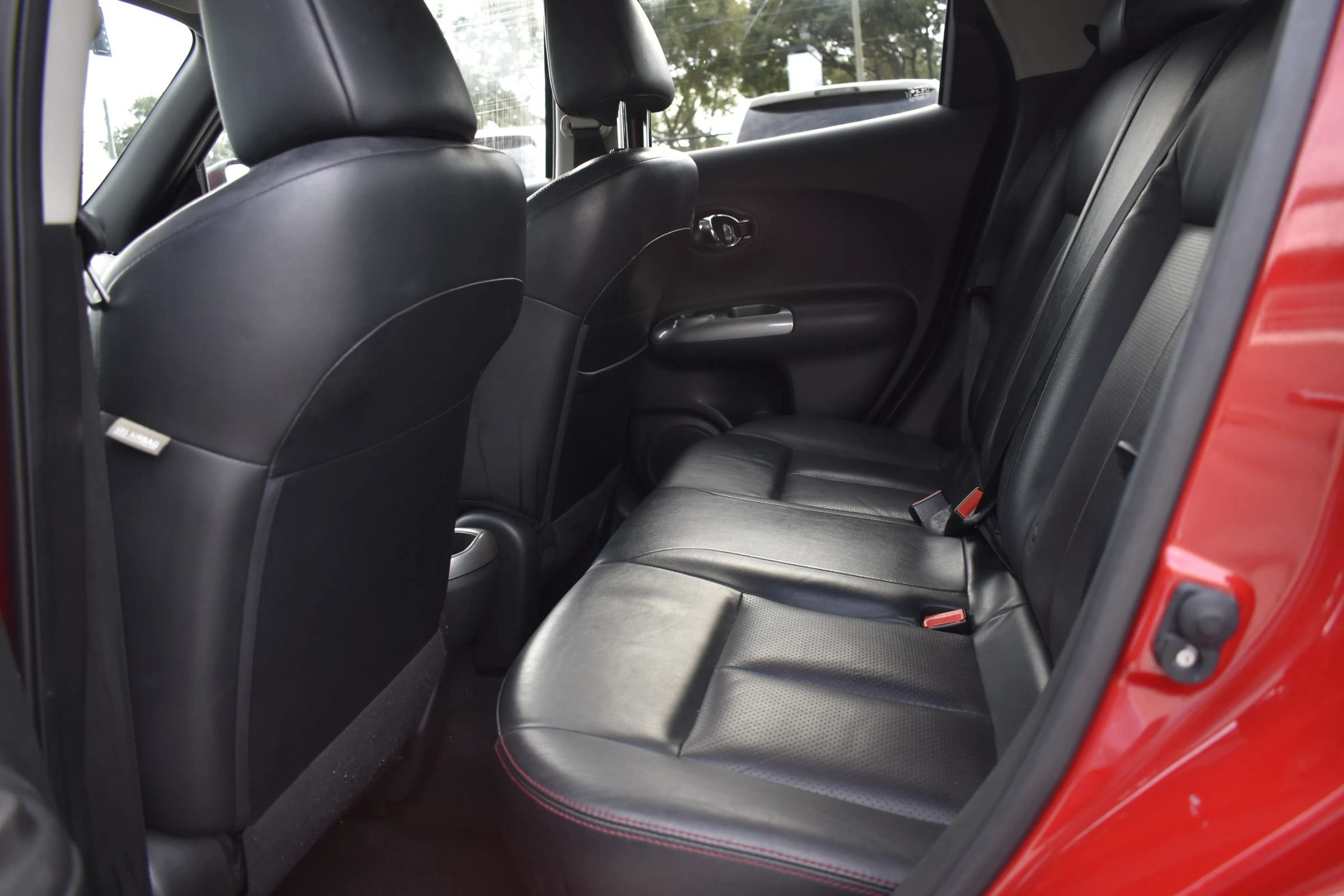 Used 2016 Nissan Juke SL FWD image 18