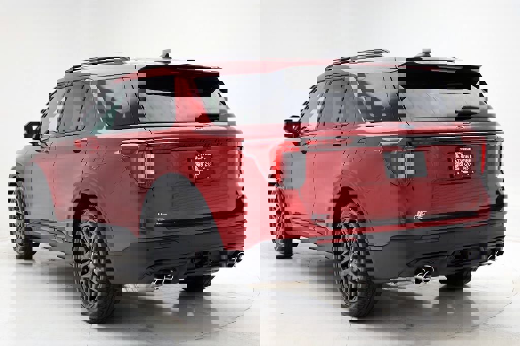 Used 2025 Ford Explorer ST image 8