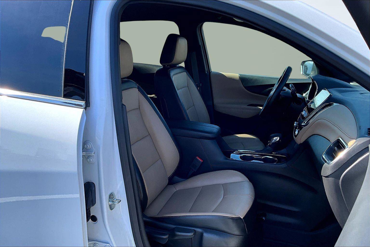 Used 2023 Chevrolet Equinox Premier image 8