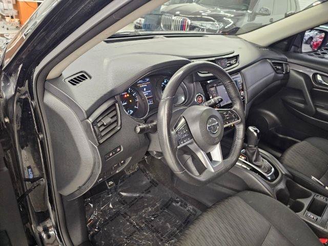 Used 2018 Nissan Rogue SV AWD/4WD image 8