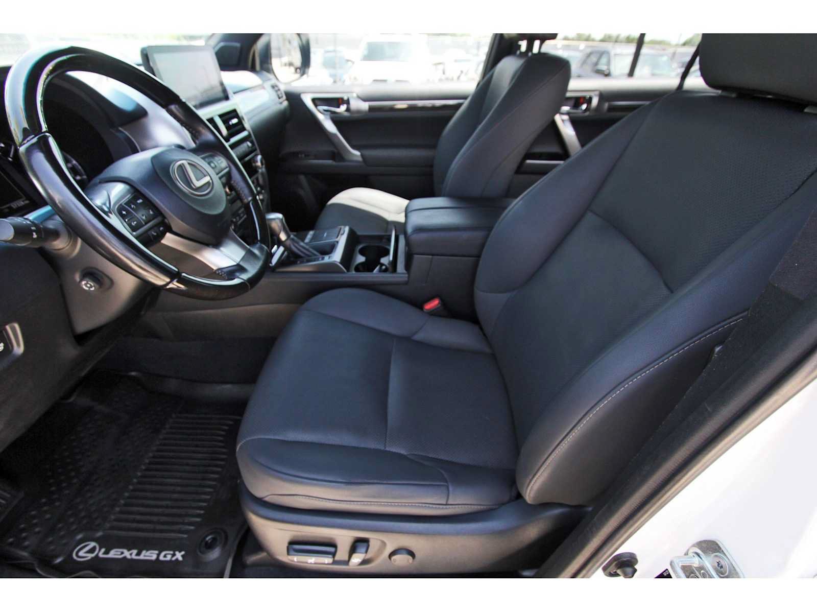 Used 2023 Lexus GX 460 Premium w/ Premium Package AWD/4WD image 11