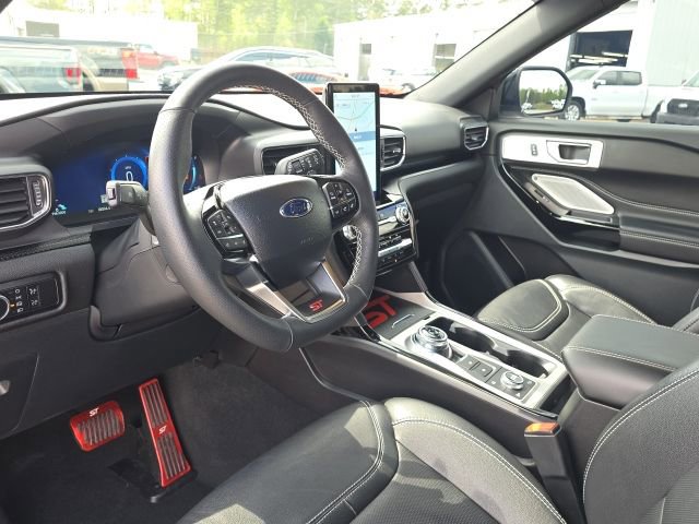 Used 2024 Ford Explorer ST w/ Equipment Group 401A AWD/4WD image 29