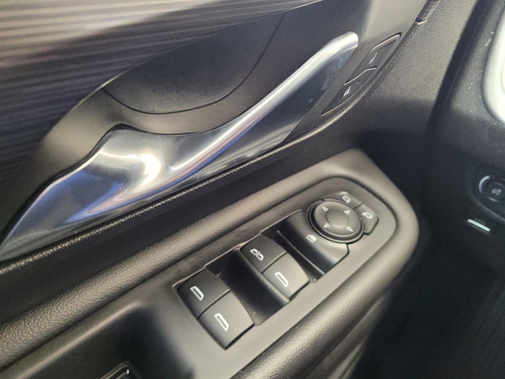 Used 2023 GMC Terrain SLE w/ Driver Convenience Package FWD image 27