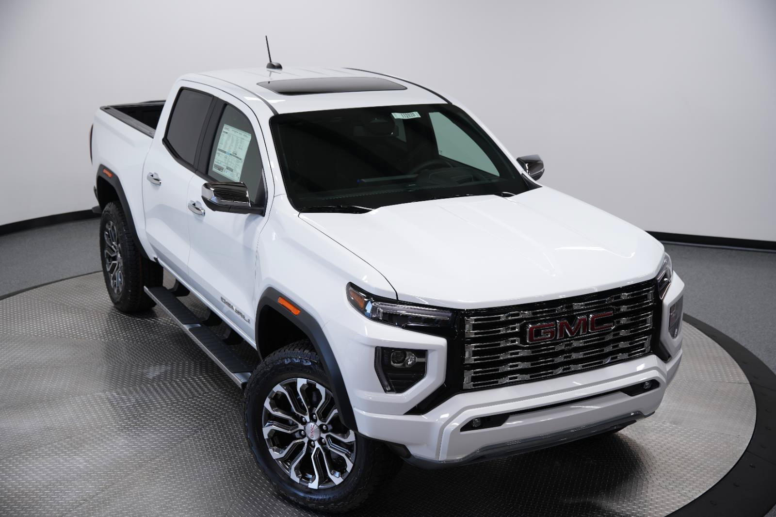 New 2026 GMC Canyon Denali AWD/4WD image 44