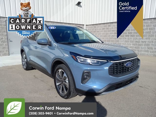 Certified 2025 Ford Escape Platinum image 1