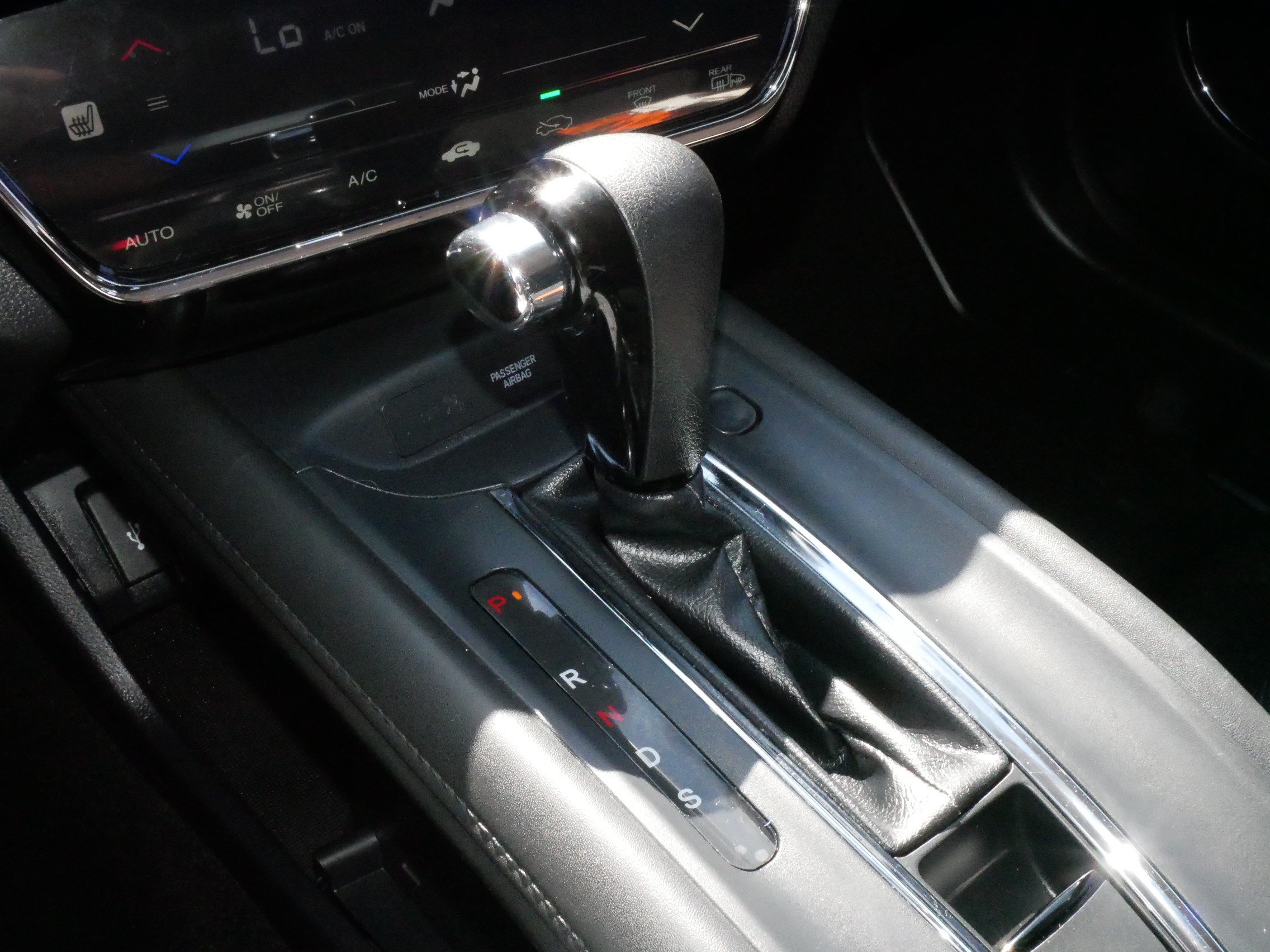 Used 2018 Honda HR-V EX image 24