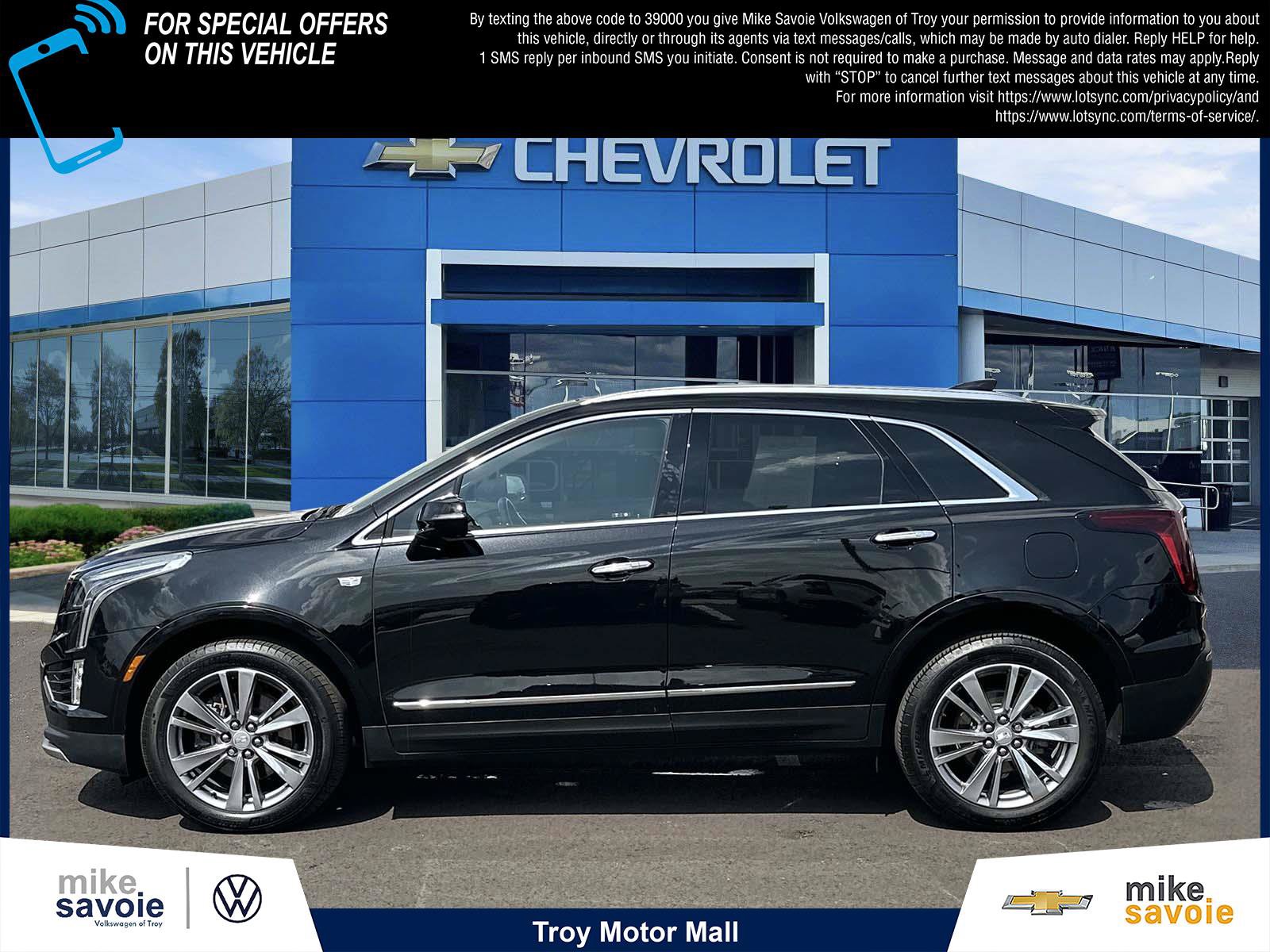 Certified 2024 Cadillac XT5 Premium Luxury AWD/4WD image 2