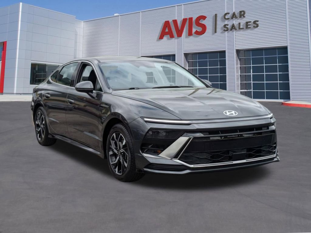 Used 2025 Hyundai Sonata SEL image 3