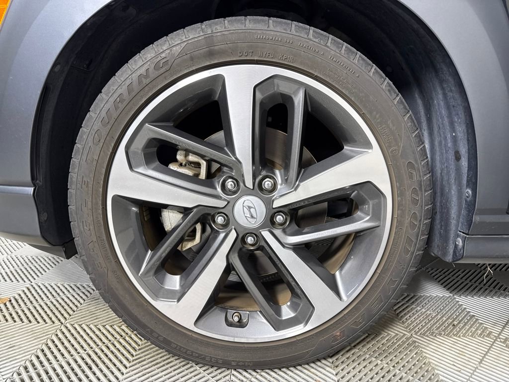 Certified 2021 Hyundai Kona Limited w/ Cargo Package image 21