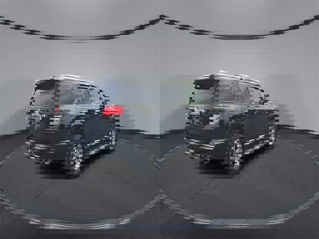 Used 2013 Toyota 4Runner SR5 image 8