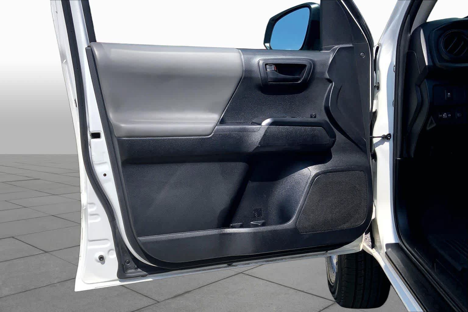 Used 2023 Toyota Tacoma SR RWD image 18