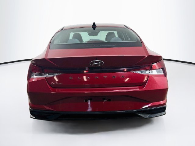 Certified 2021 Hyundai Elantra SEL FWD image 7