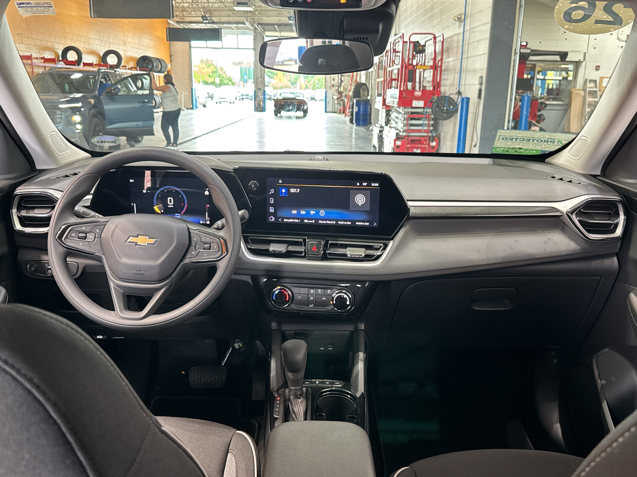 New 2026 Chevrolet TrailBlazer LT AWD/4WD image 13