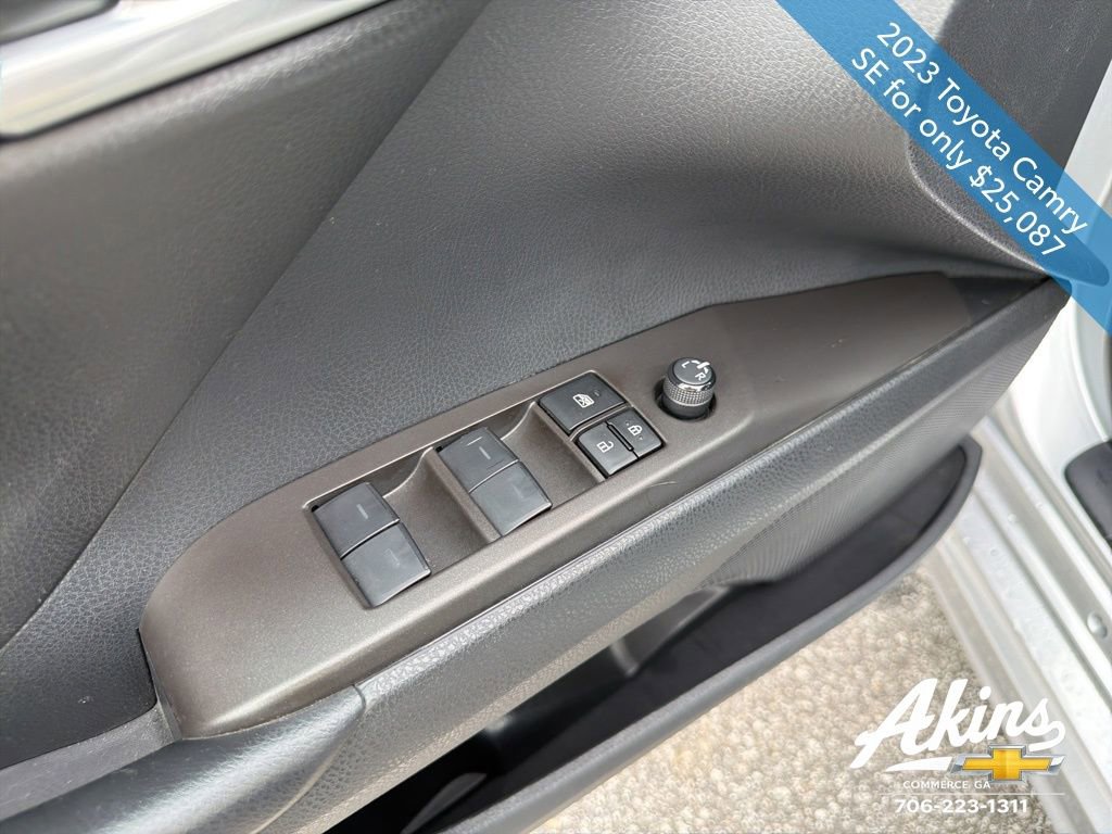 Used 2023 Toyota Camry SE image 16