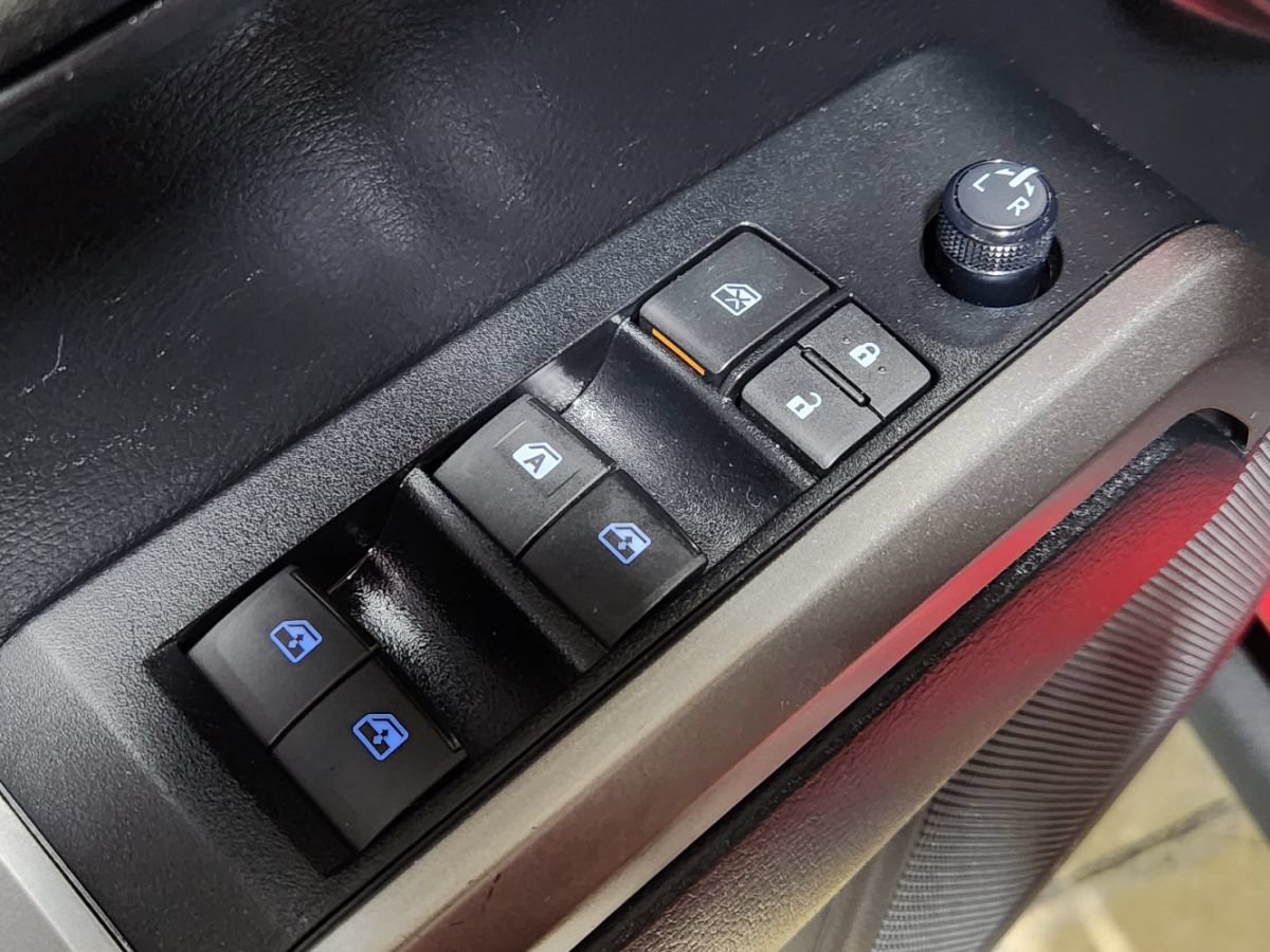 Used 2022 Toyota Tacoma SR5 RWD image 42