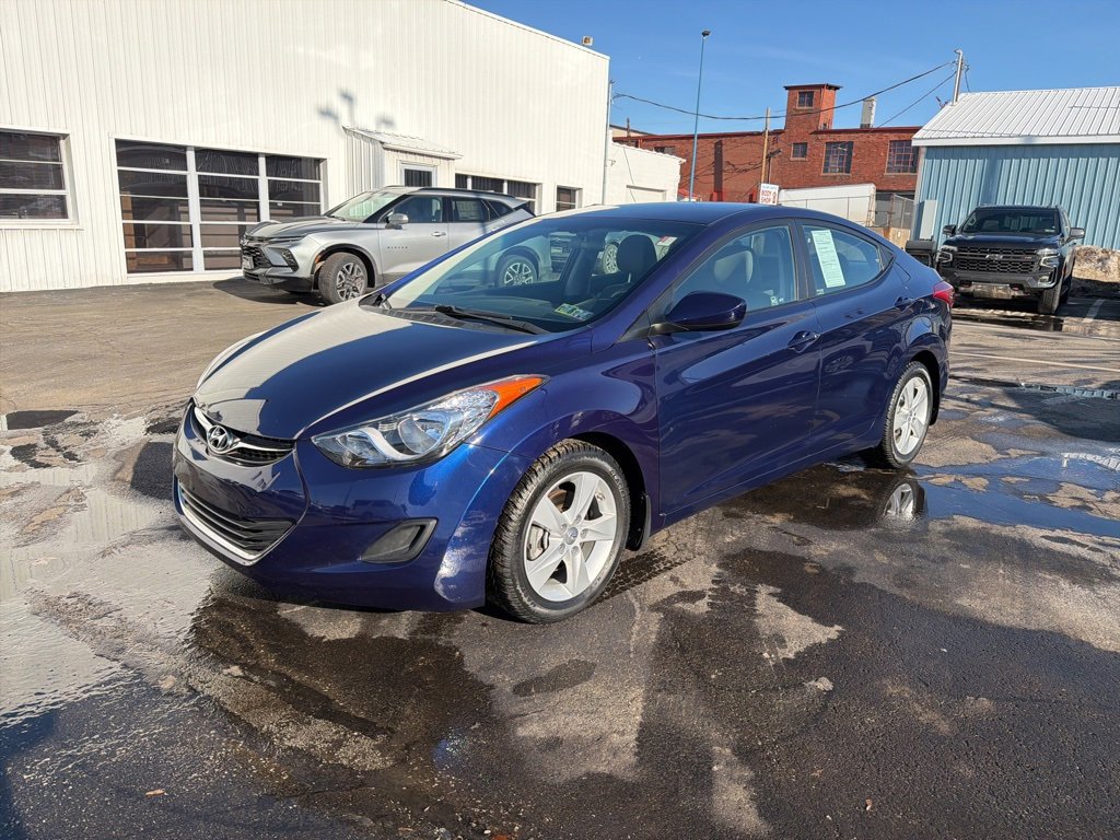 Used 2013 Hyundai Elantra GLS image 3