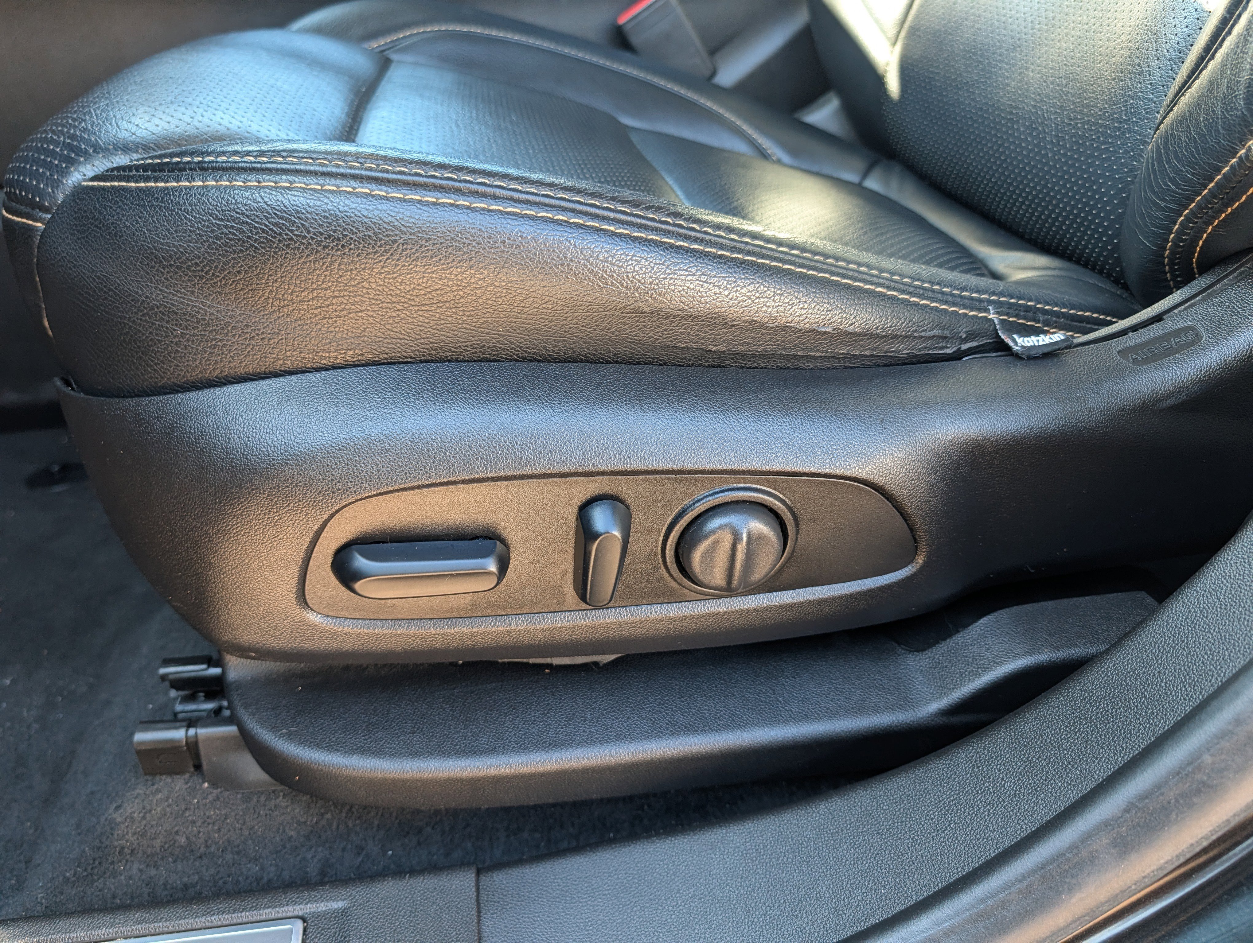 Used 2018 GMC Acadia SLT image 19