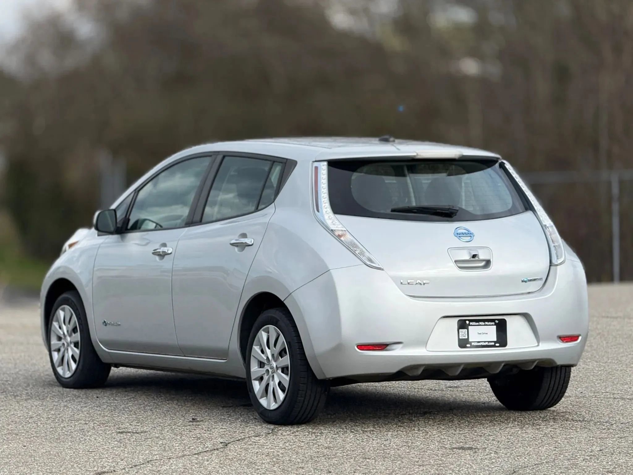 Used 2014 Nissan Leaf S image 10