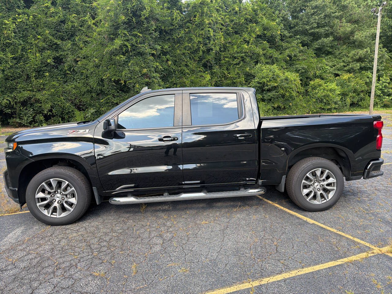 Used 2021 Chevrolet Silverado 1500 RST AWD/4WD image 3