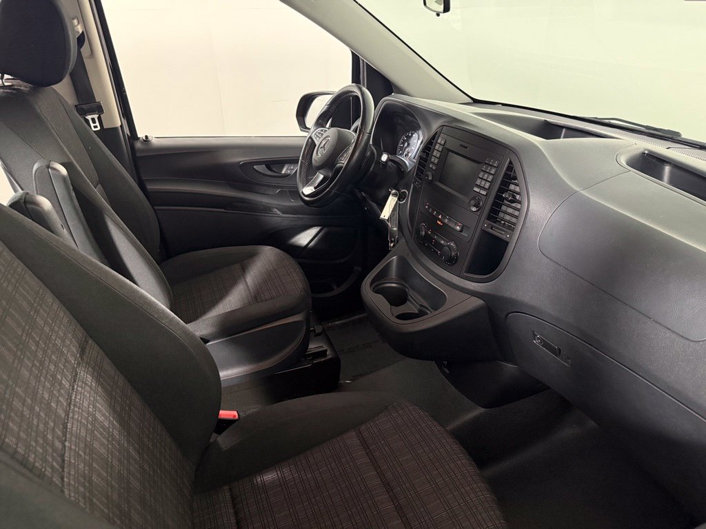 Used 2018 Mercedes-Benz Metris Passenger image 18