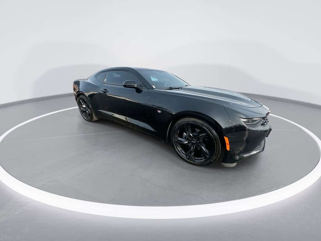 Used 2024 Chevrolet Camaro LT w/ Technology Package RWD image 2