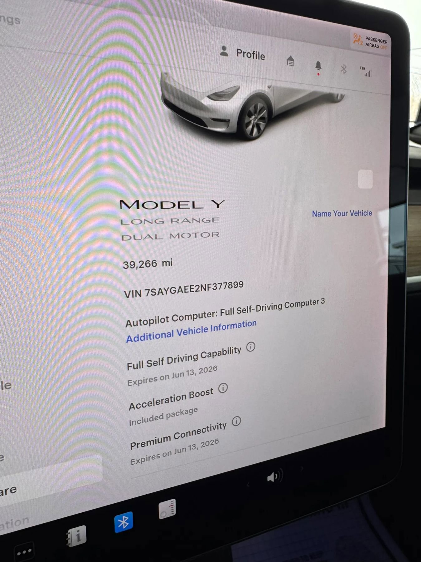 Used 2022 Tesla Model Y Long Range image 17
