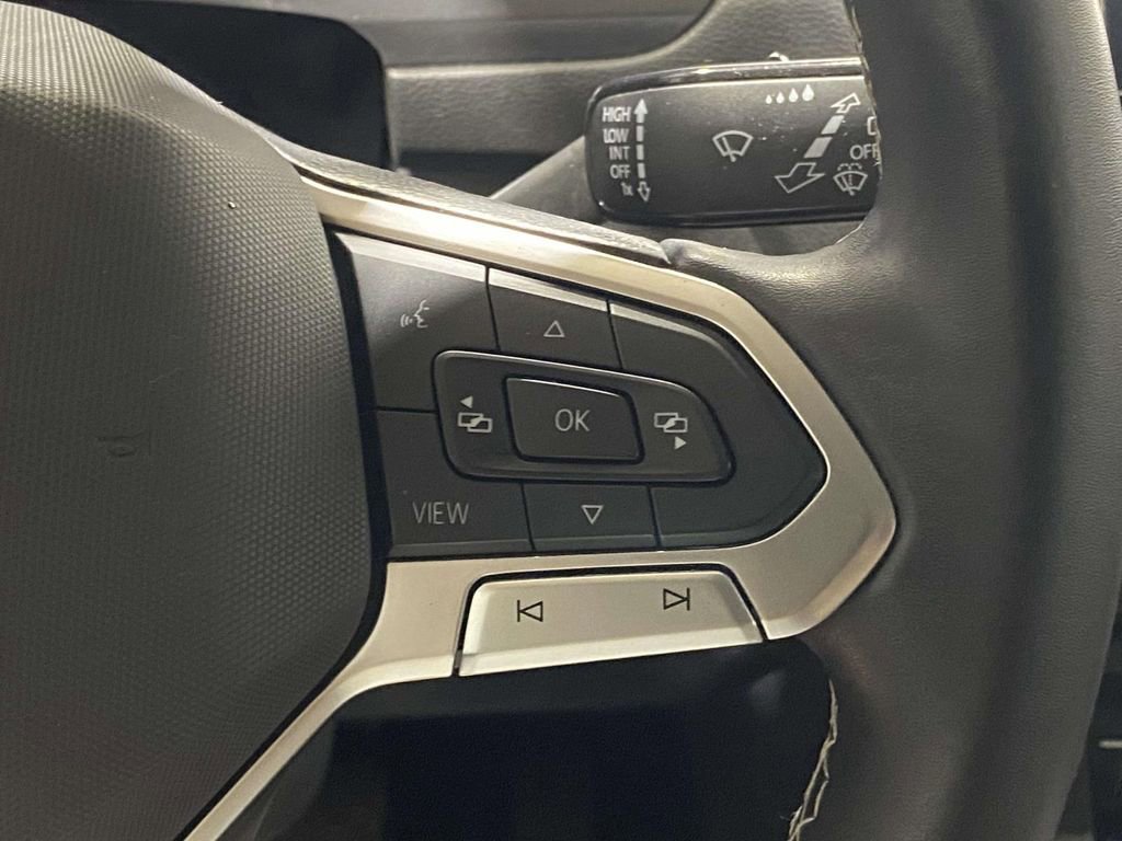 Used 2023 Volkswagen Tiguan SE image 24