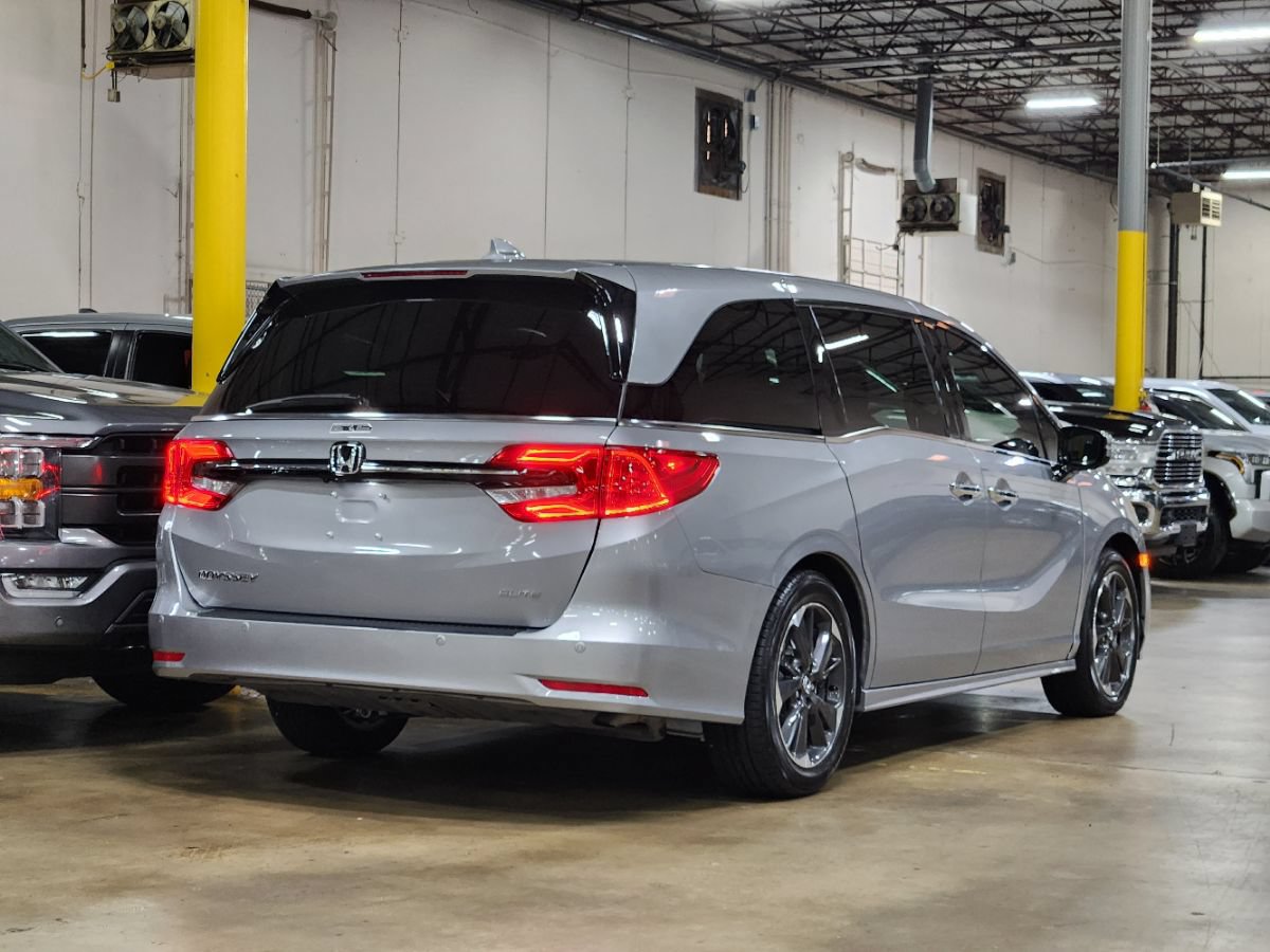 Used 2023 Honda Odyssey Elite image 9