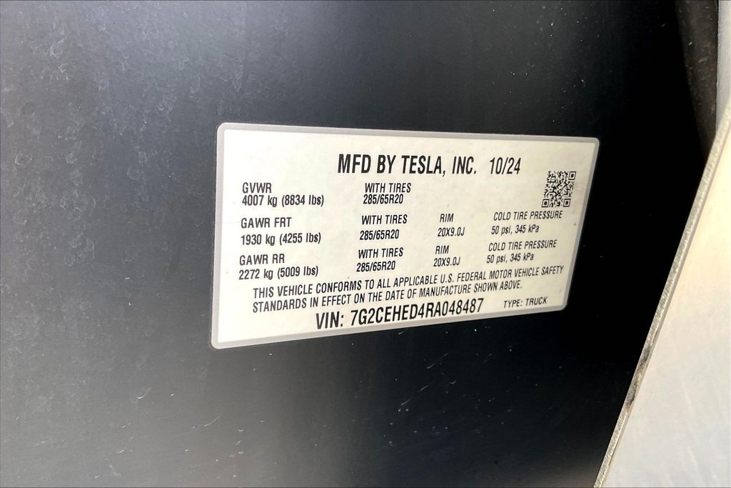 Used 2024 Tesla Cybertruck AWD Crew Cab image 14