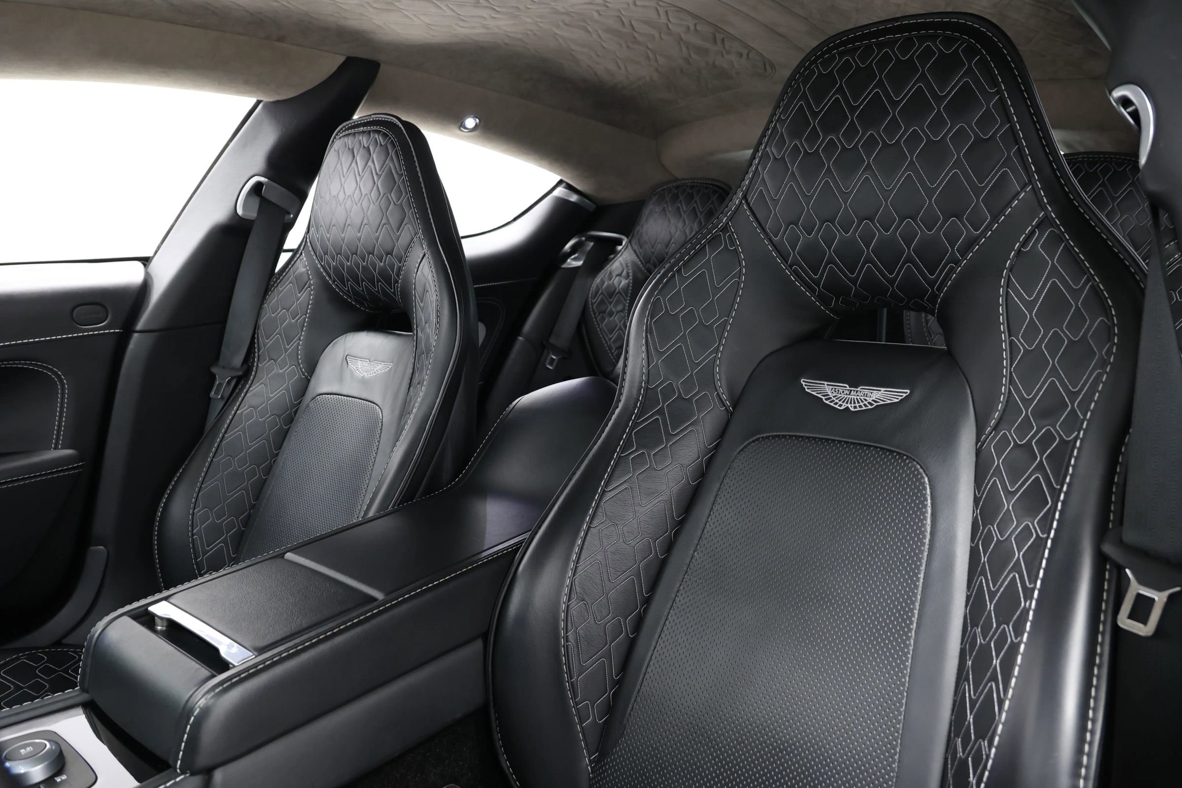 Used 2015 Aston Martin Rapide S image 15