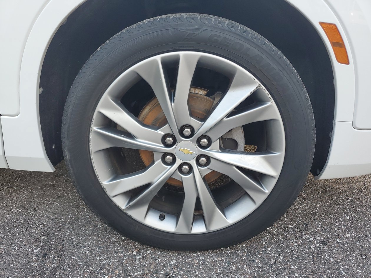 Used 2019 Chevrolet Blazer Premier w/ Sun and Wheels Package FWD image 5