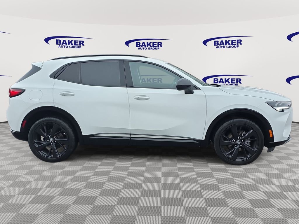 Used 2023 Buick Envision Essence w/ Sport Touring Package image 4