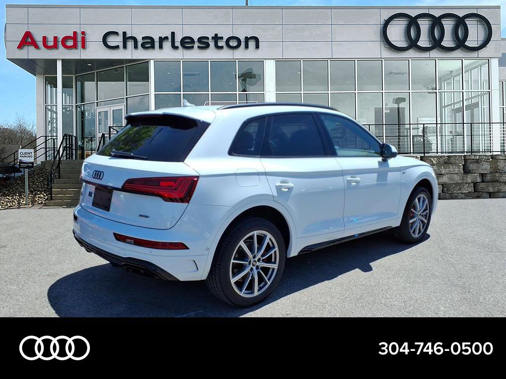 Used 2024 Audi Q5 e Prestige w/ Prestige Package AWD/4WD image 3