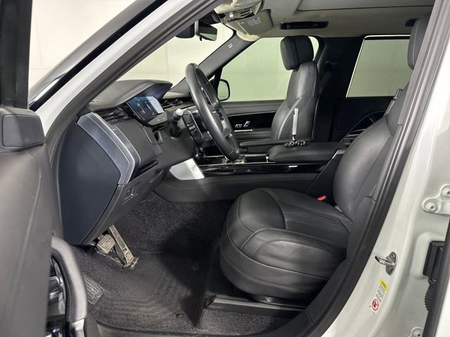Used 2022 Land Rover Range Rover SE image 11