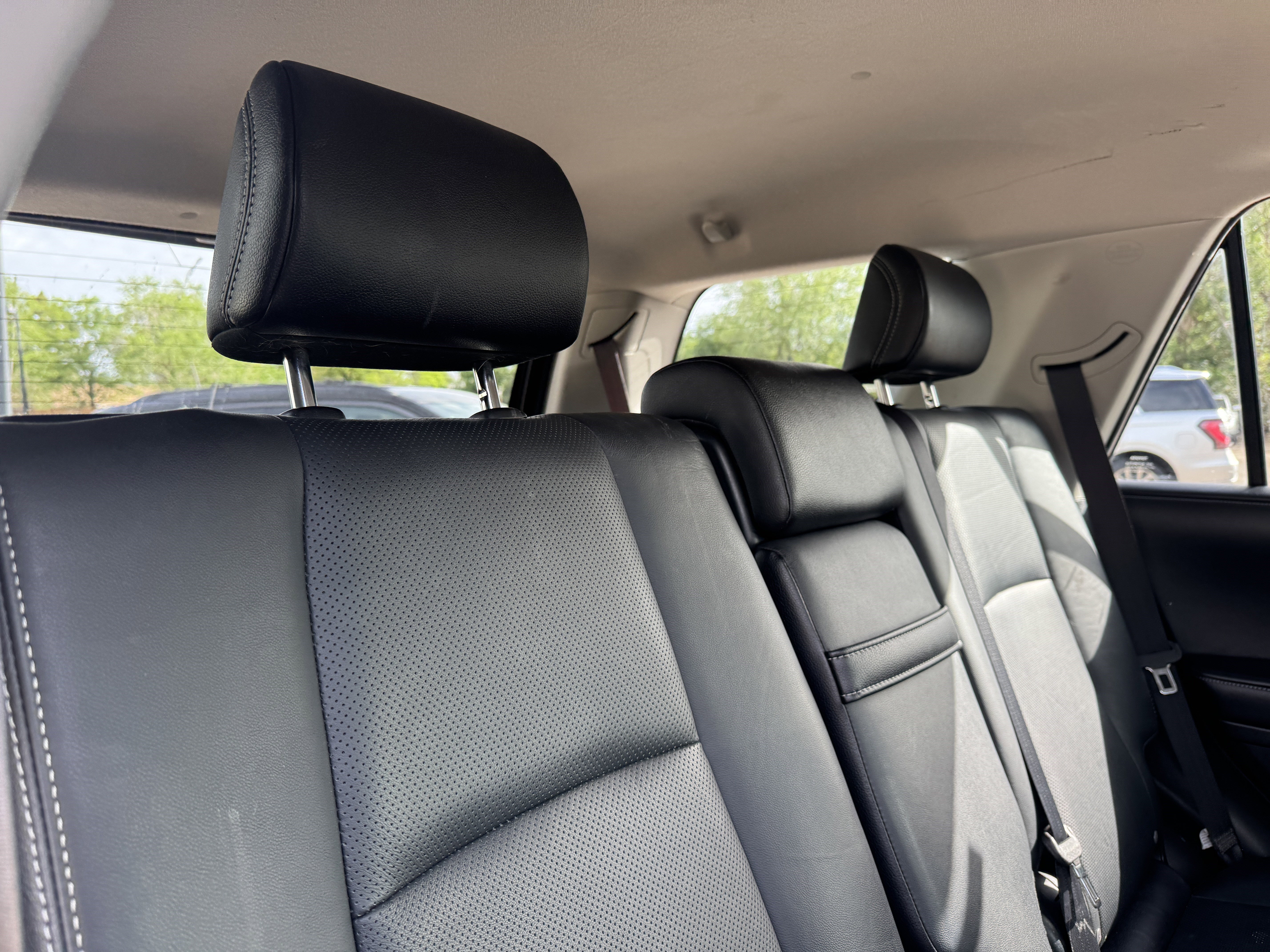 Used 2017 Toyota 4Runner Limited AWD/4WD image 28