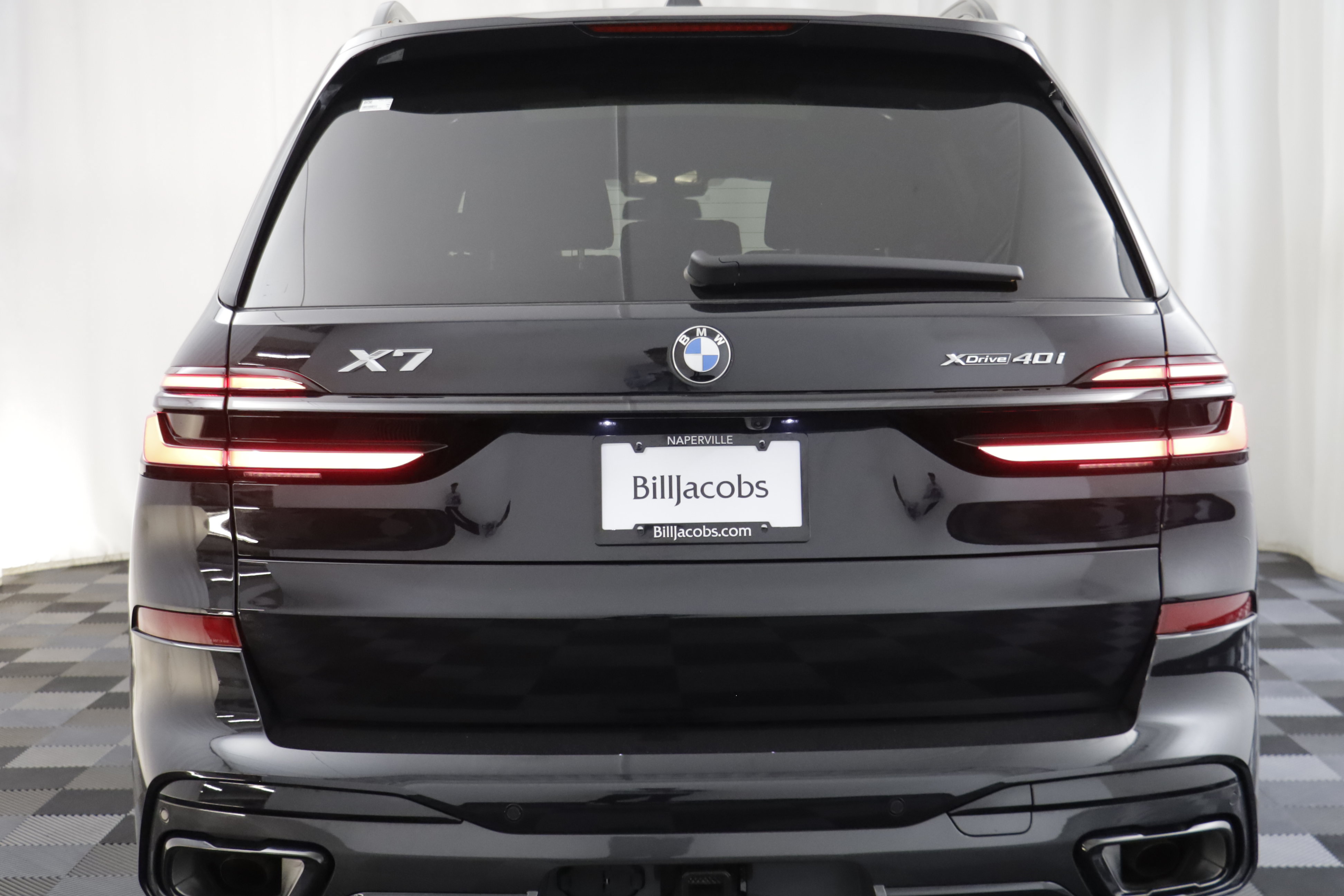 Used 2026 BMW X7 xDrive40i w/ M Sport Package AWD/4WD image 16