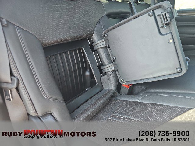 Used 2024 Chevrolet Silverado 3500 High Country w/ High Country Premium Package AWD/4WD image 38