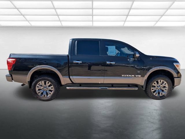 Used 2019 Nissan Titan Platinum Reserve image 32