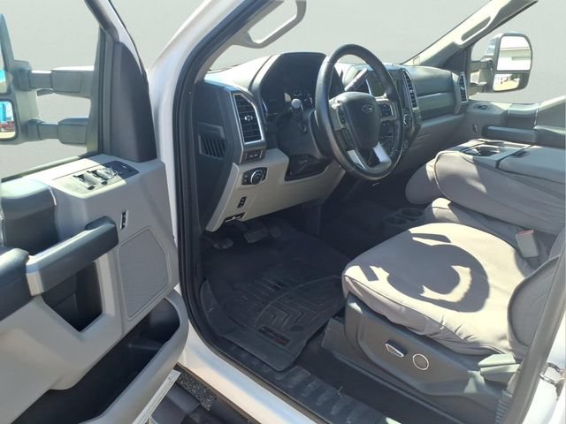 Used 2017 Ford F350 XLT w/ XLT Premium Package AWD/4WD image 9