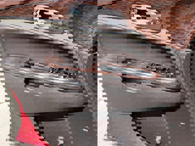 Used 2014 Buick Enclave Premium image 6