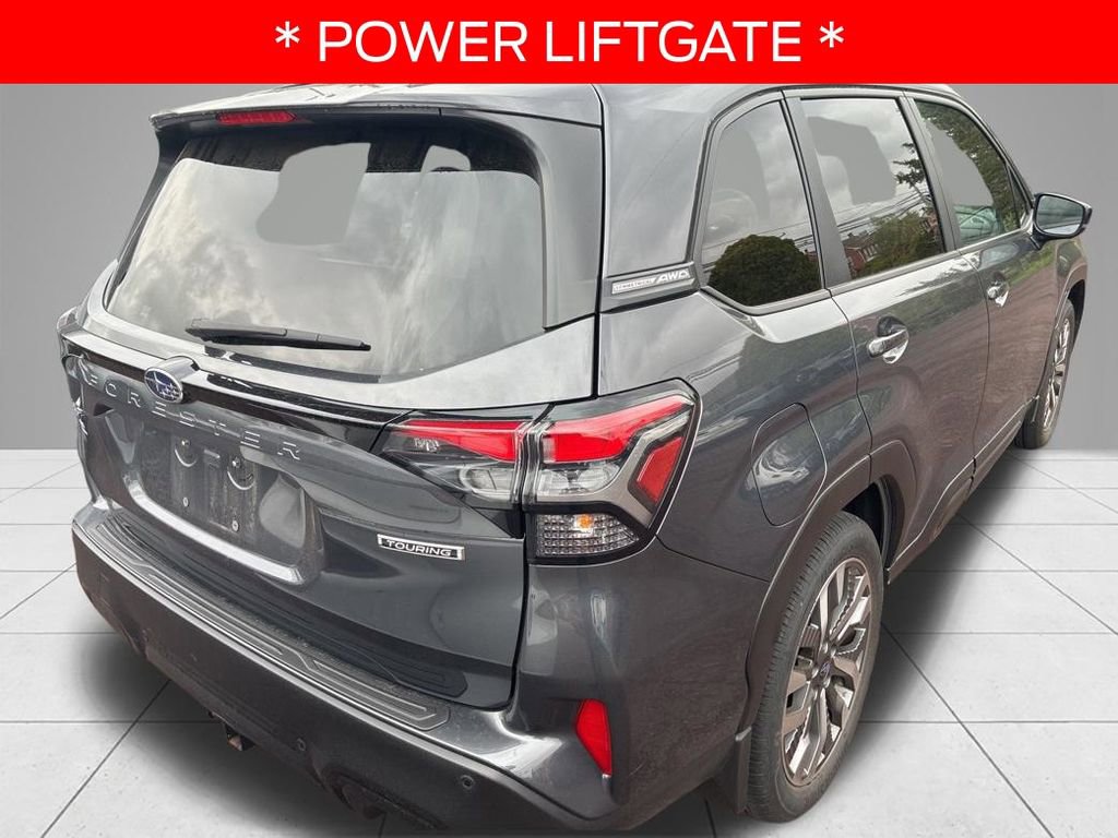 Used 2025 Subaru Forester Touring AWD/4WD image 4